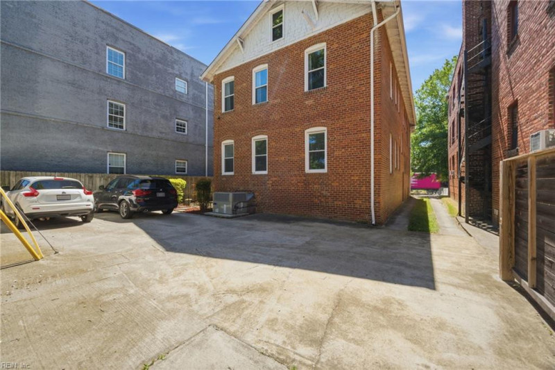 Photo 32 of 43 residential for sale in Norfolk virginia