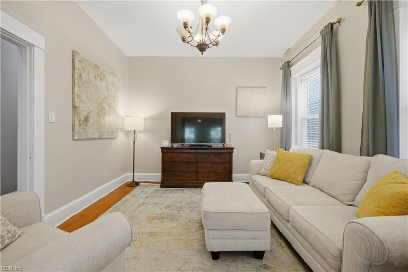 Photo 6 of 43 residential for sale in Norfolk virginia