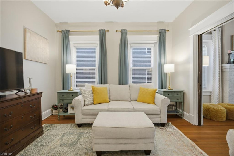 Photo 8 of 43 residential for sale in Norfolk virginia