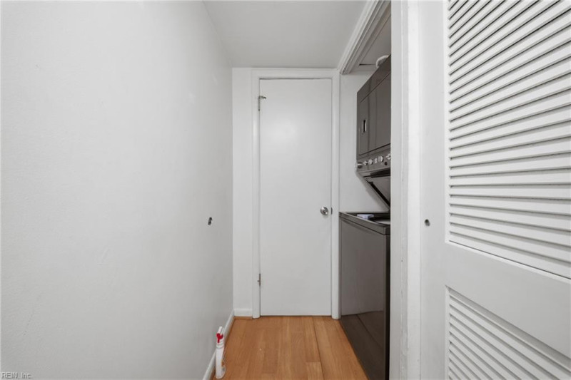 Photo 10 of 13 residential for sale in Virginia Beach virginia