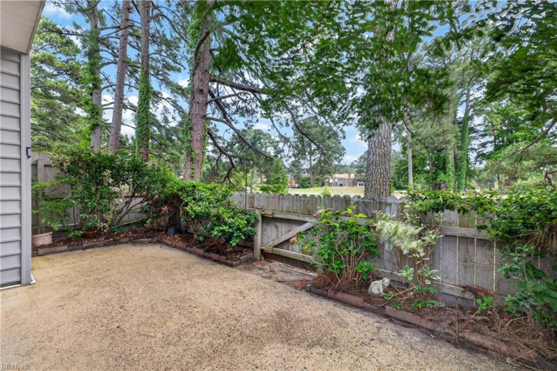 Photo 20 of 24 residential for sale in Virginia Beach virginia