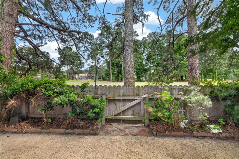 Photo 21 of 24 residential for sale in Virginia Beach virginia
