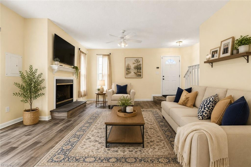 Photo 3 of 24 residential for sale in Virginia Beach virginia