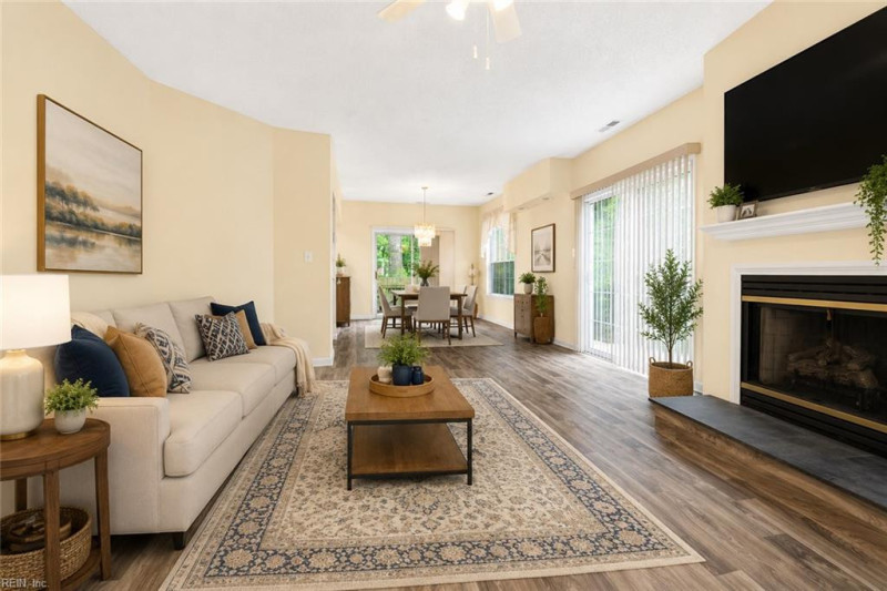 Photo 4 of 24 residential for sale in Virginia Beach virginia