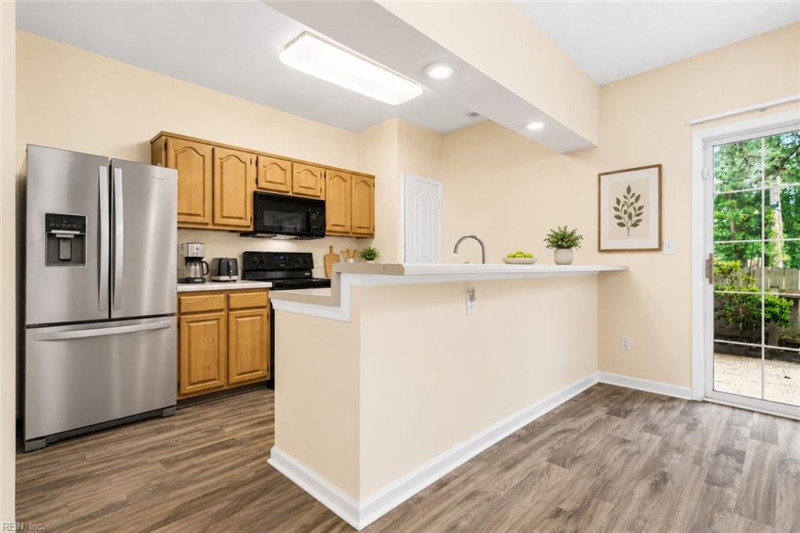 Photo 8 of 24 residential for sale in Virginia Beach virginia