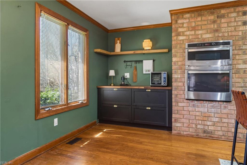 Photo 10 of 50 residential for sale in Hampton virginia