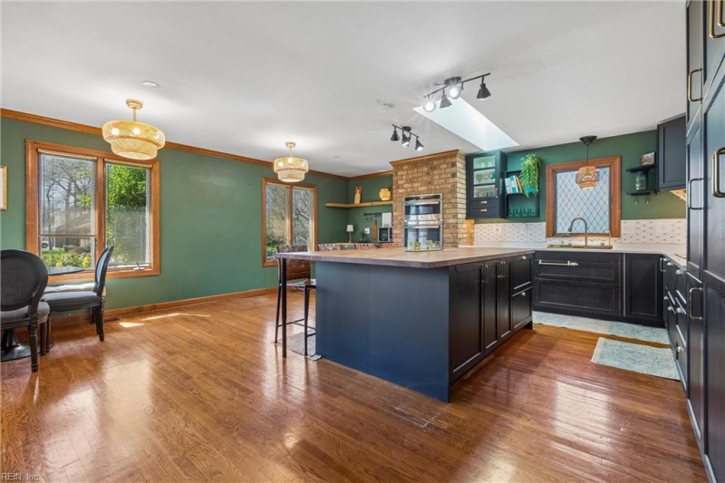 Photo 13 of 50 residential for sale in Hampton virginia