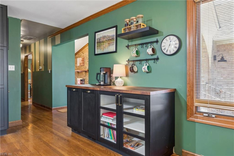 Photo 16 of 50 residential for sale in Hampton virginia