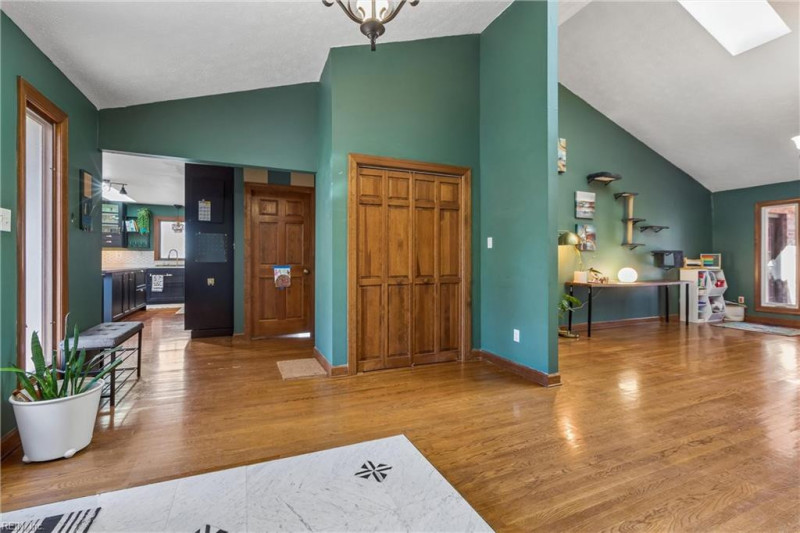 Photo 4 of 50 residential for sale in Hampton virginia