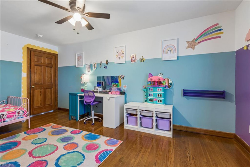 Photo 40 of 50 residential for sale in Hampton virginia