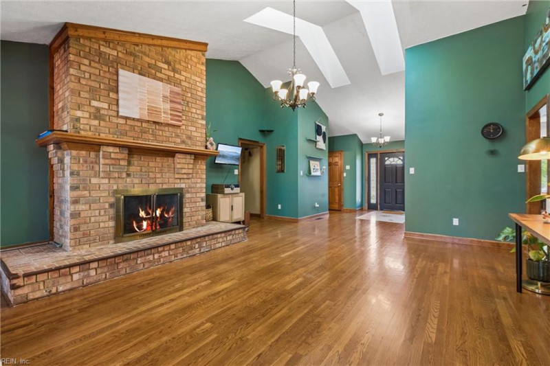 Photo 5 of 50 residential for sale in Hampton virginia