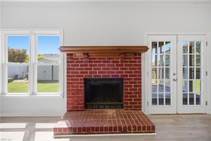 Photo 25 of 49 residential for sale in Virginia Beach virginia