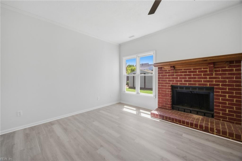 Photo 9 of 49 residential for sale in Virginia Beach virginia