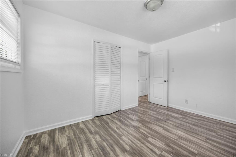 Photo 14 of 25 residential for sale in Portsmouth virginia