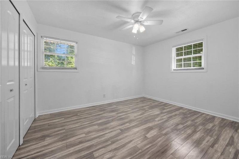 Photo 15 of 25 residential for sale in Portsmouth virginia