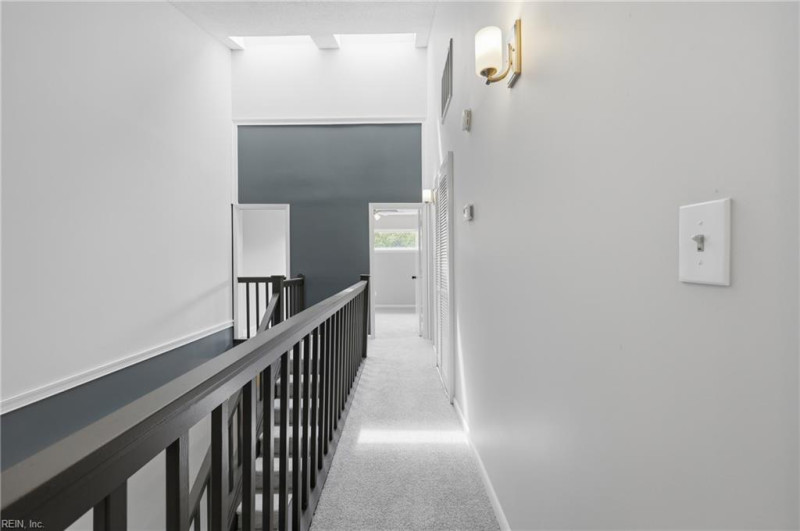 Photo 14 of 37 residential for sale in Virginia Beach virginia