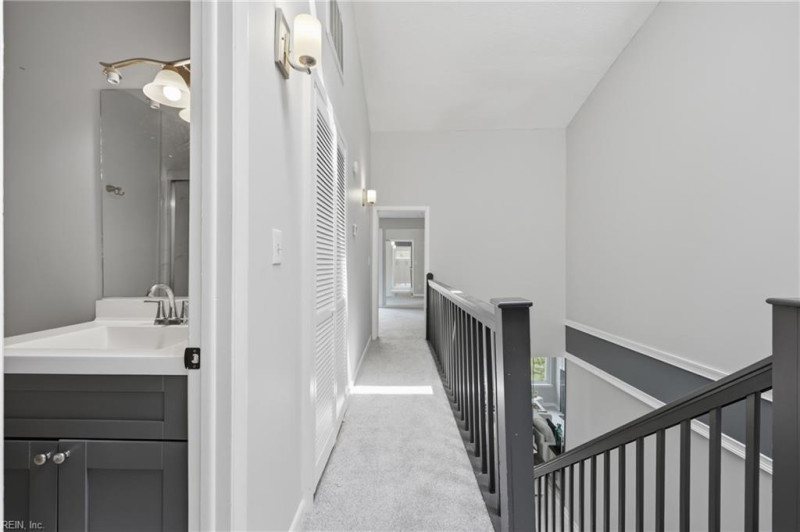 Photo 15 of 37 residential for sale in Virginia Beach virginia