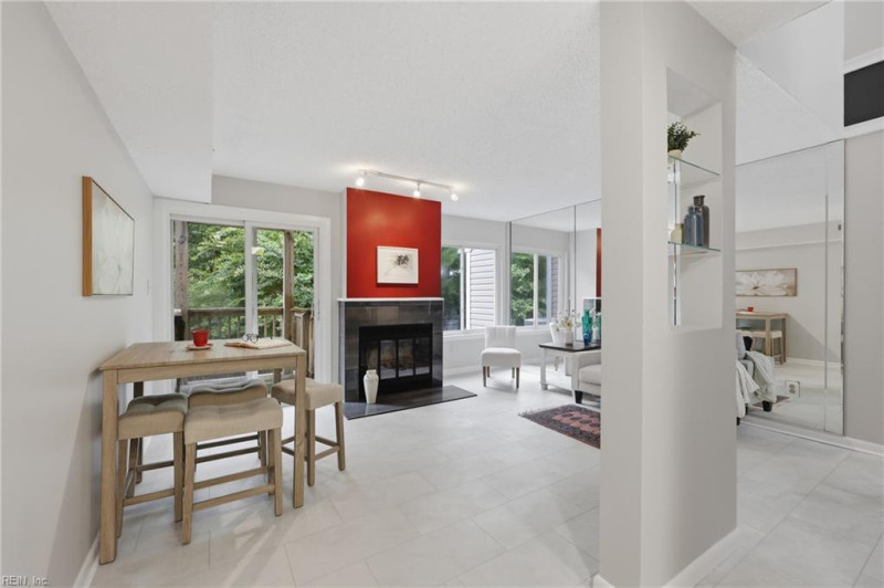 Photo 7 of 37 residential for sale in Virginia Beach virginia