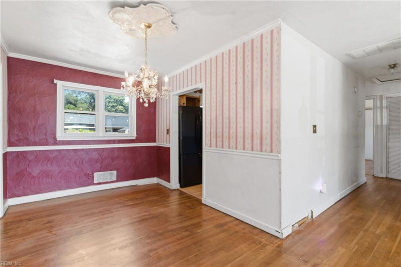 Photo 12 of 40 residential for sale in Norfolk virginia