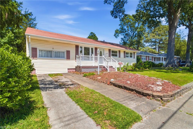 Photo 2 of 40 residential for sale in Norfolk virginia