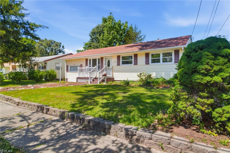 Photo 3 of 40 residential for sale in Norfolk virginia