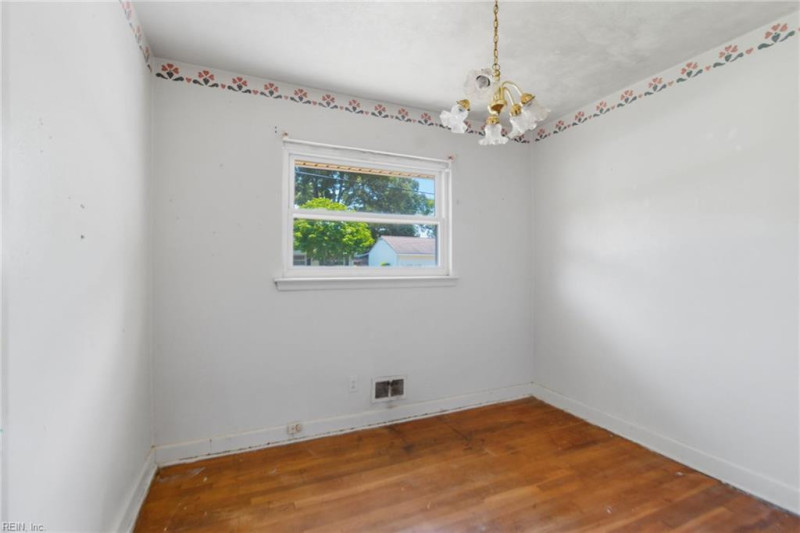 Photo 30 of 40 residential for sale in Norfolk virginia