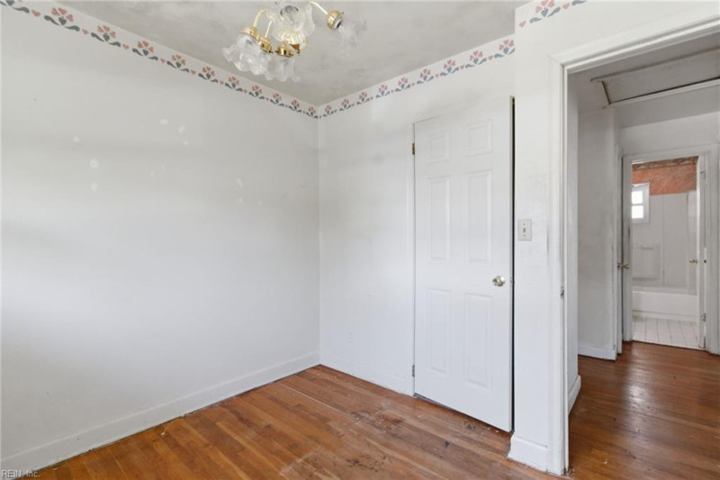 Photo 31 of 40 residential for sale in Norfolk virginia