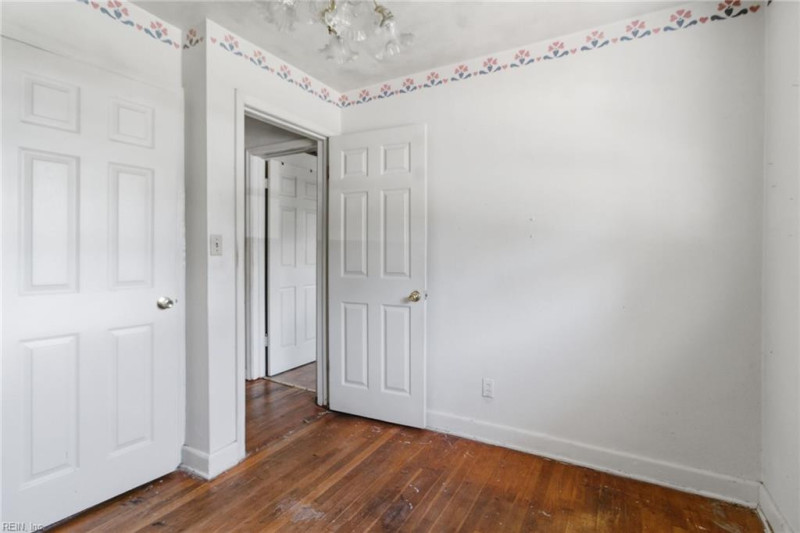Photo 32 of 40 residential for sale in Norfolk virginia