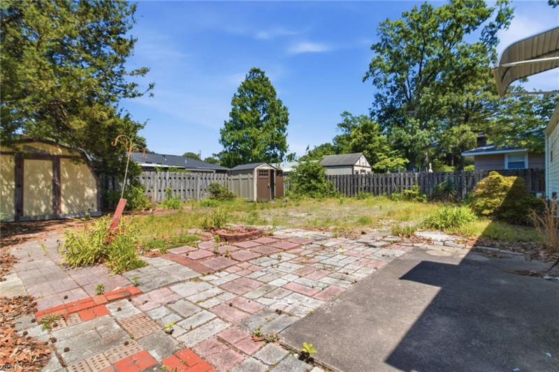 Photo 33 of 40 residential for sale in Norfolk virginia