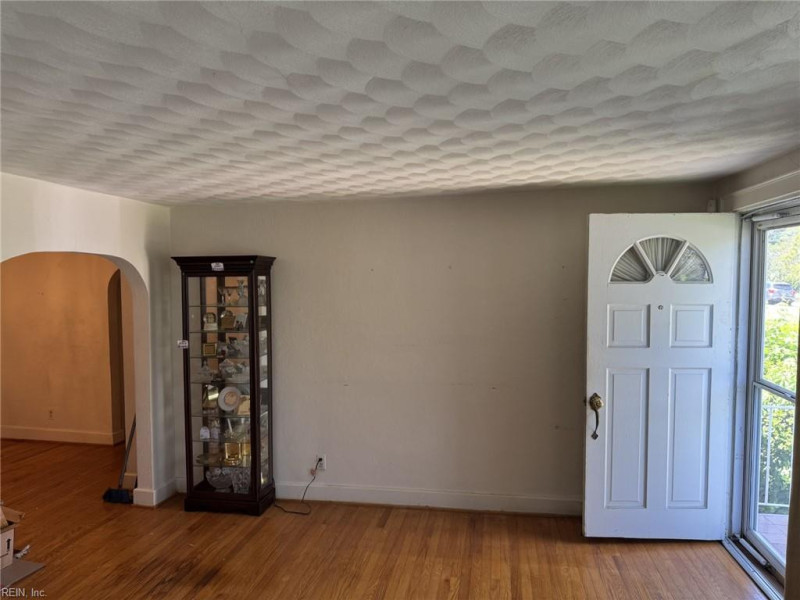 Photo 3 of 17 residential for sale in Norfolk virginia Photo 3 of 17 residential for sale in Norfolk virginia