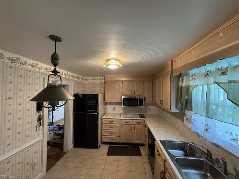 Photo 5 of 17 residential for sale in Norfolk virginia Photo 5 of 17 residential for sale in Norfolk virginia