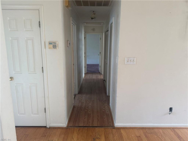 Photo 18 of 31 residential for sale in Suffolk virginia