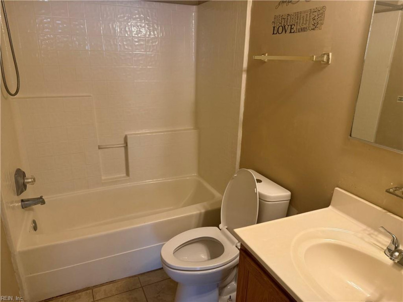Photo 19 of 31 residential for sale in Suffolk virginia