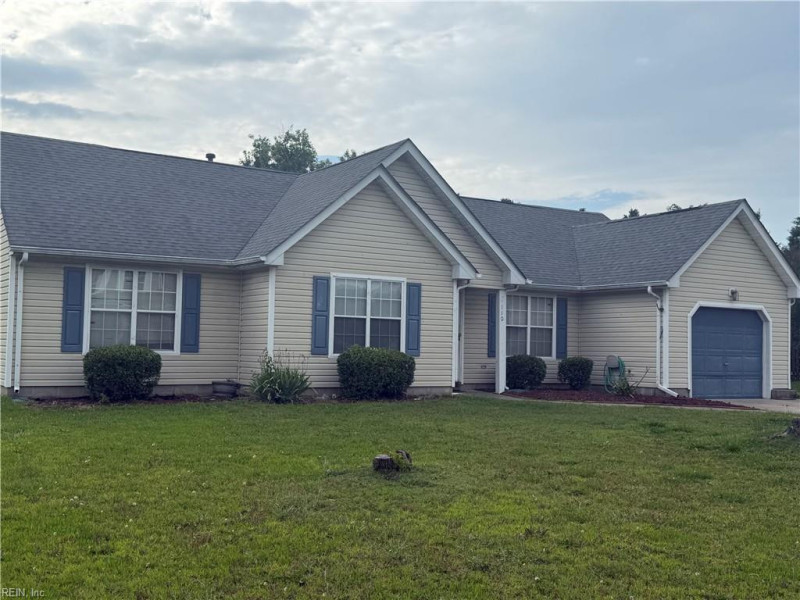 Photo 2 of 31 residential for sale in Suffolk virginia