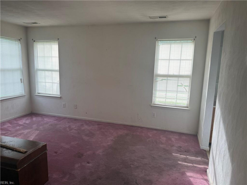 Photo 20 of 31 residential for sale in Suffolk virginia