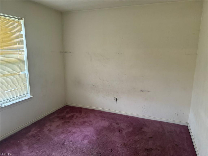 Photo 24 of 31 residential for sale in Suffolk virginia