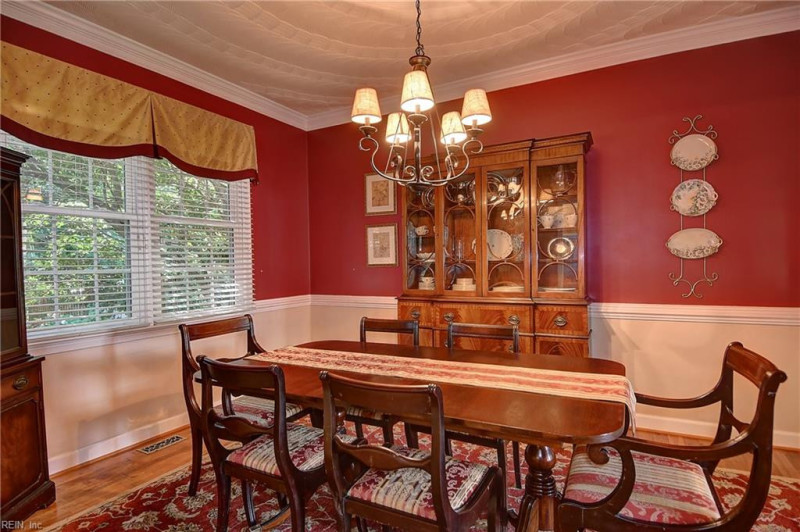 Photo 11 of 49 residential for sale in Chesapeake virginia
