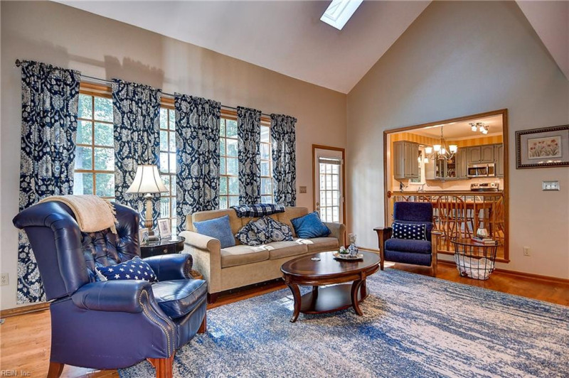 Photo 15 of 49 residential for sale in Chesapeake virginia