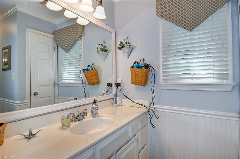 Photo 30 of 49 residential for sale in Chesapeake virginia
