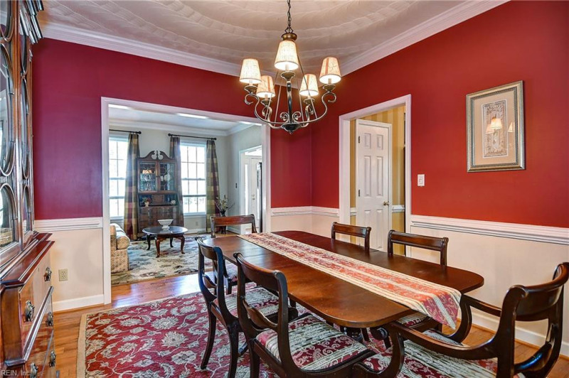 Photo 8 of 49 residential for sale in Chesapeake virginia