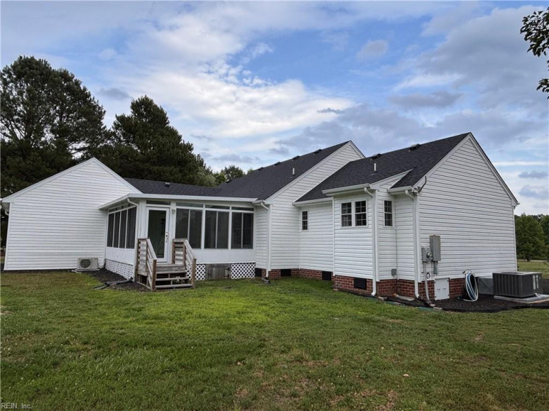 Photo 8 of 42 residential for sale in Suffolk virginia Photo 8 of 42 residential for sale in Suffolk virginia