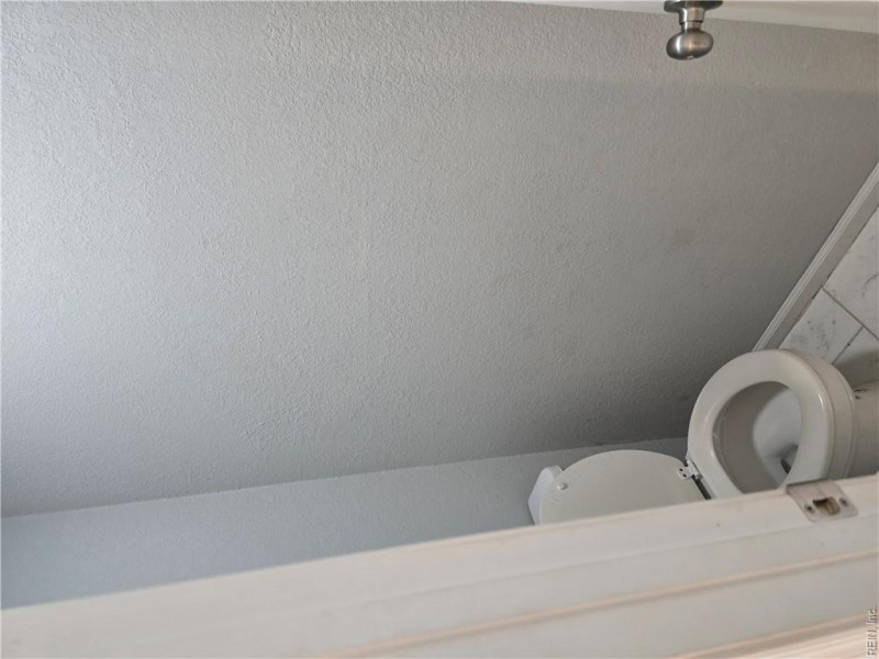 Photo 16 of 35 residential for sale in Suffolk virginia