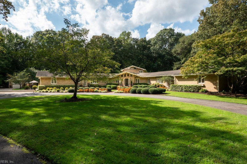 Photo 2 of 47 residential for sale in Chesapeake virginia