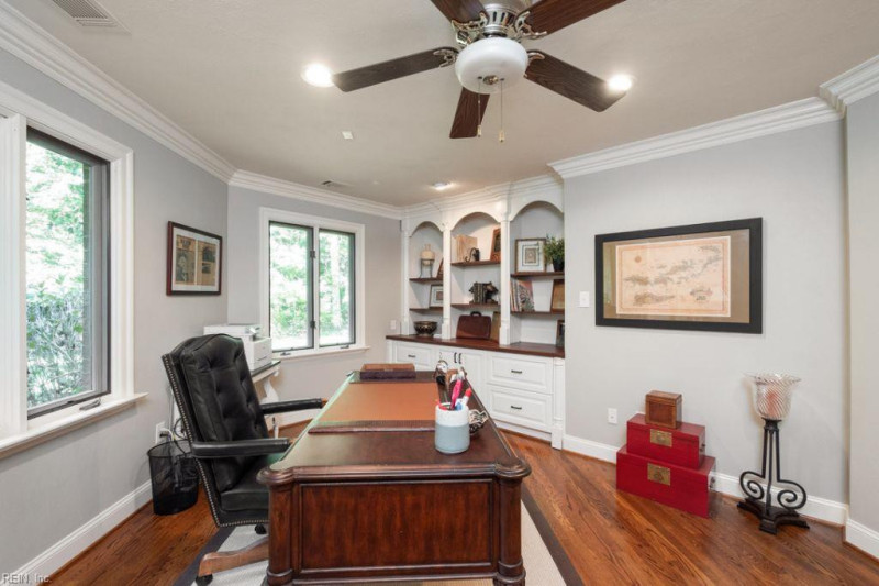 Photo 24 of 47 residential for sale in Chesapeake virginia