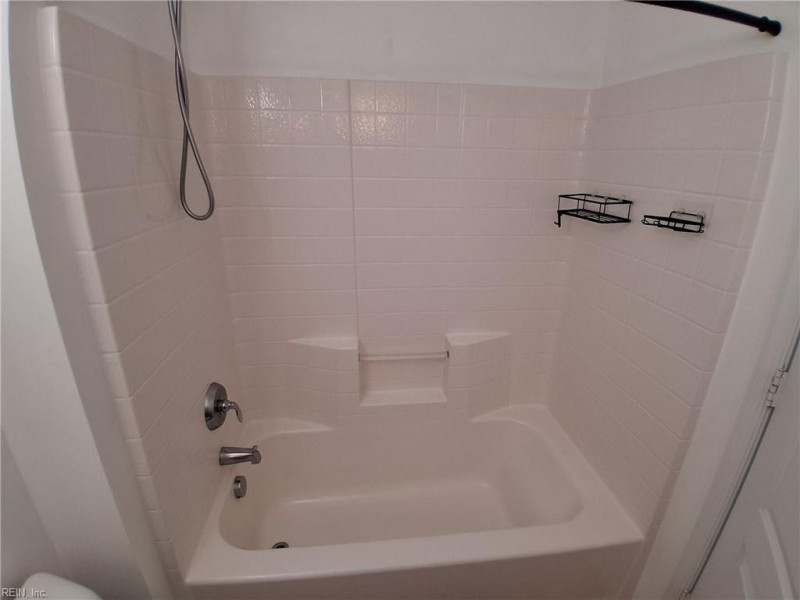 Photo 18 of 21 residential for sale in Chesapeake virginia