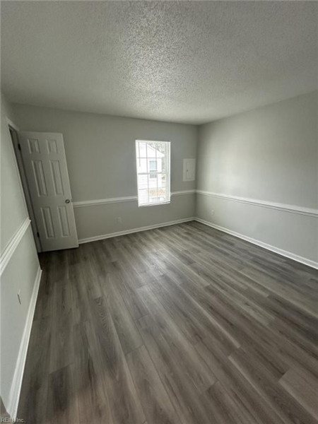 Photo 11 of 17 residential for sale in Virginia Beach virginia