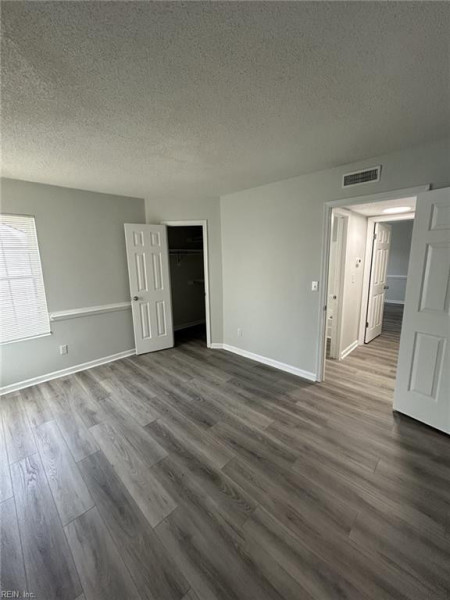 Photo 15 of 17 residential for sale in Virginia Beach virginia