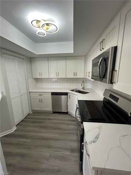 Photo 4 of 17 residential for sale in Virginia Beach virginia