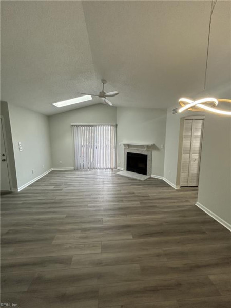 Photo 7 of 17 residential for sale in Virginia Beach virginia