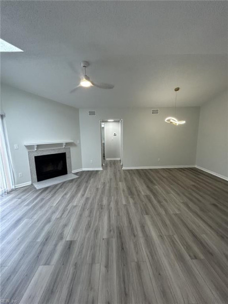Photo 9 of 17 residential for sale in Virginia Beach virginia